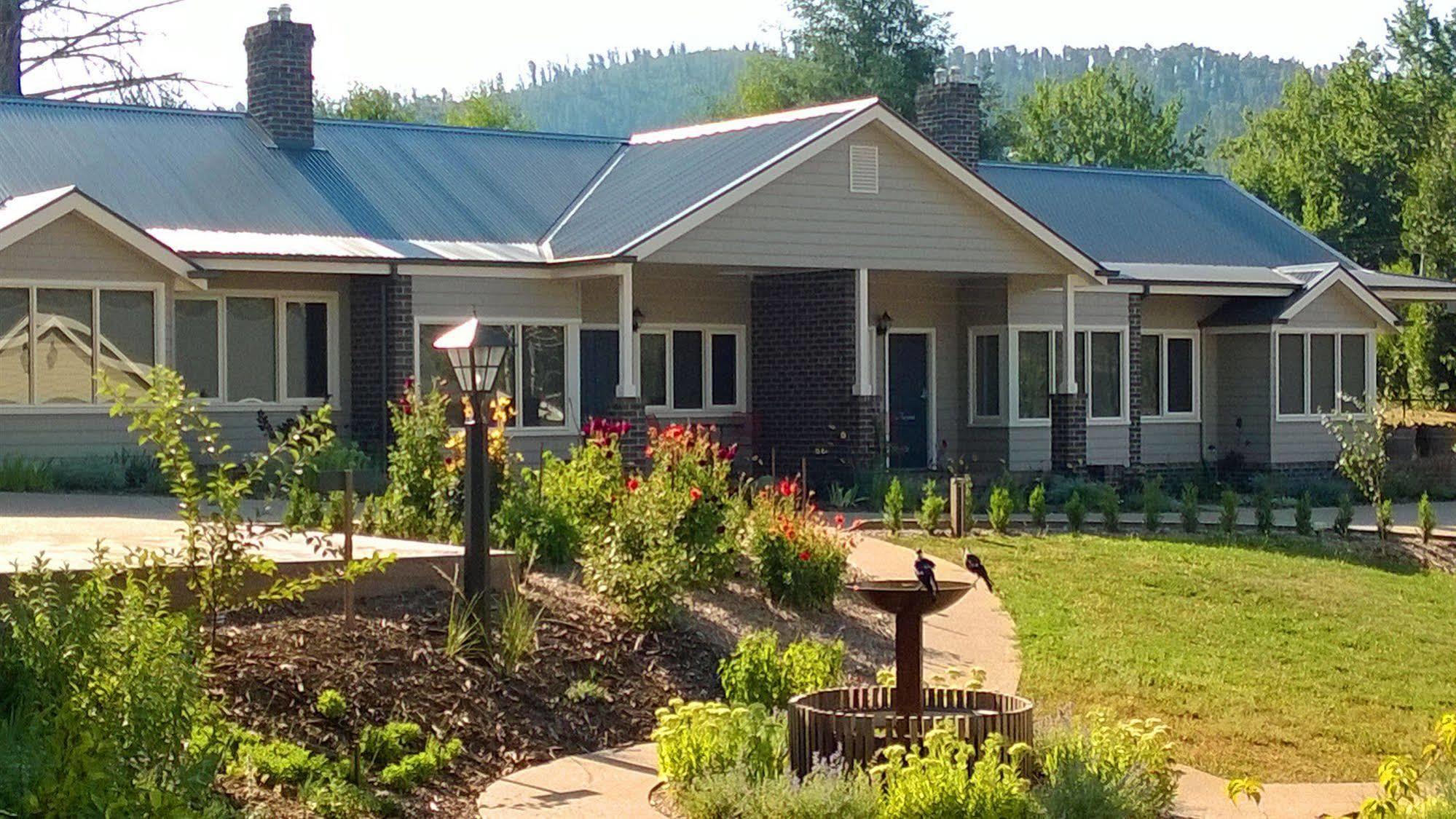 Marysville Garden Cottages Exterior photo